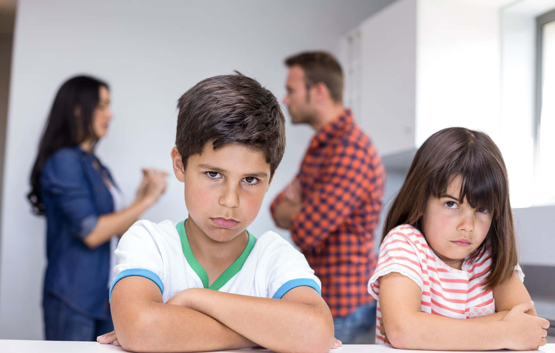 Family Conflict Acrimonious Scene Wallpaper