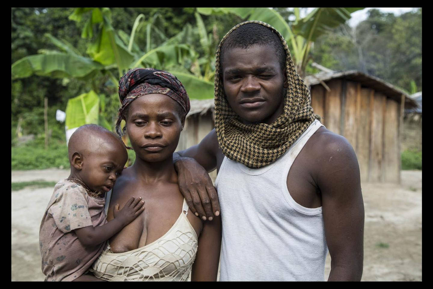 Family In Gabon Background