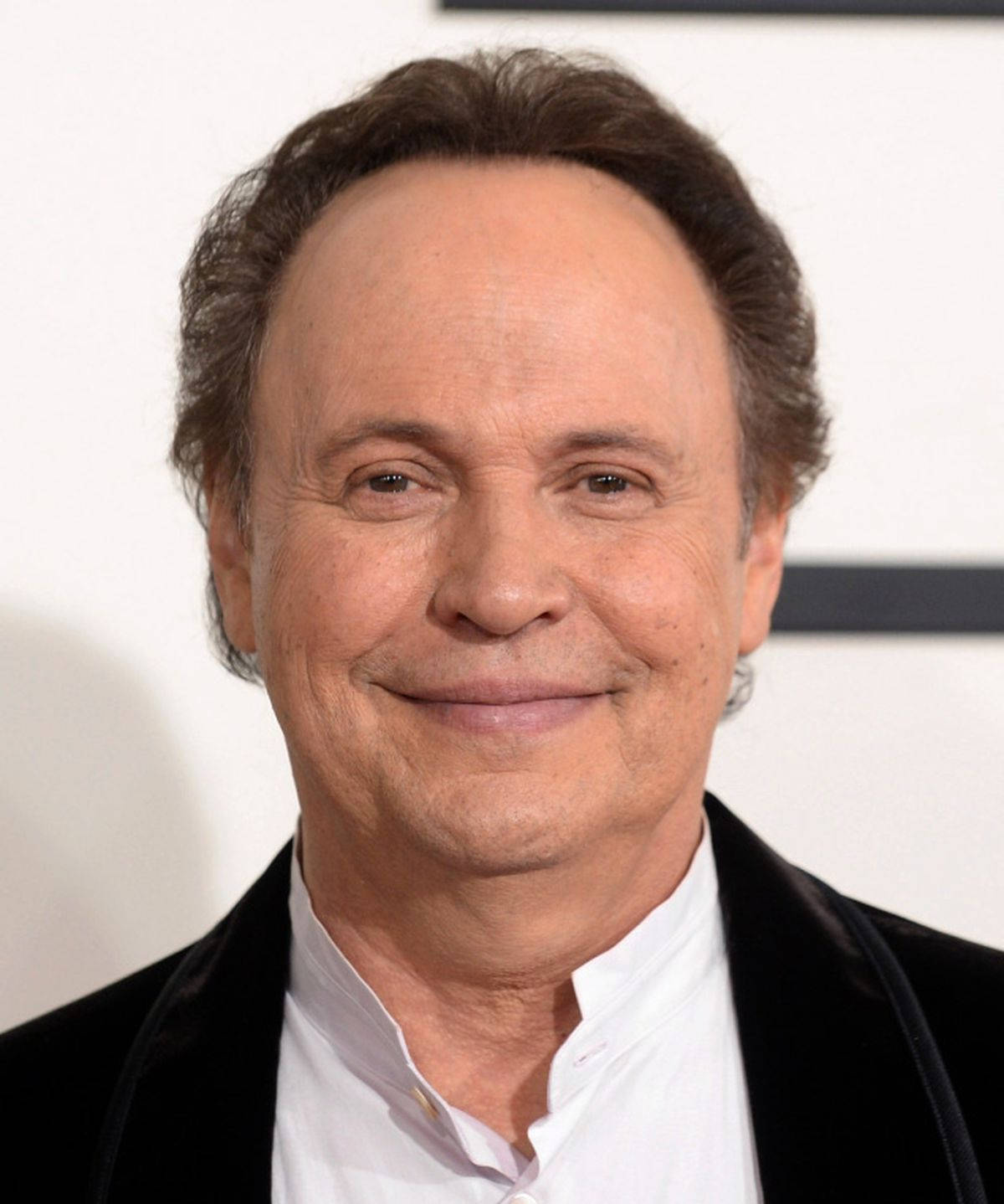 Famous American Actor Billy Crystal Light Smile Wallpaper