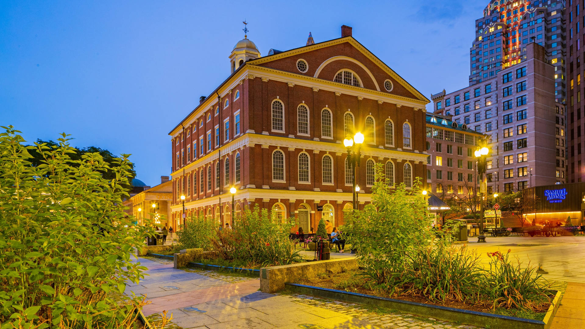 Faneuil Hall Plants Night Time Background