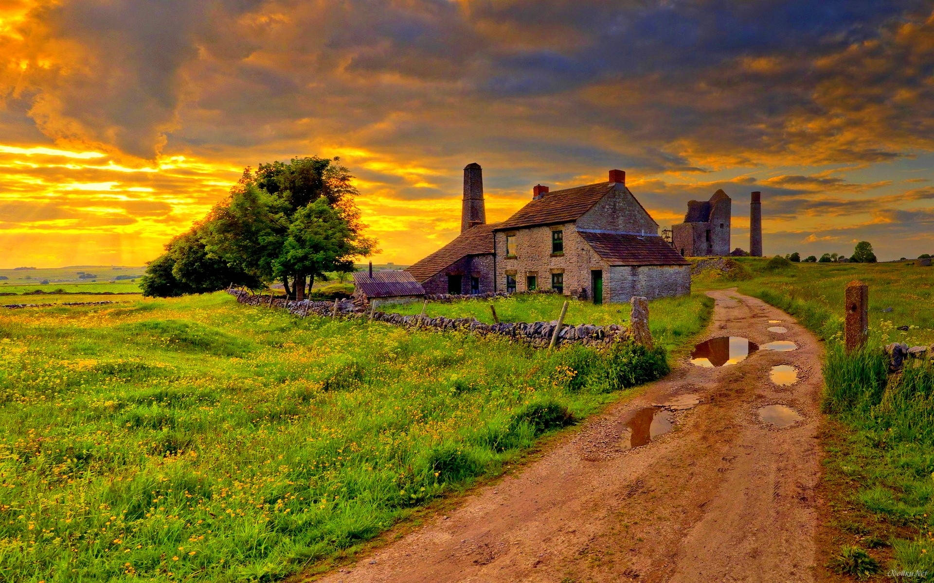 Find solace in the beauty of a farm. Wallpaper