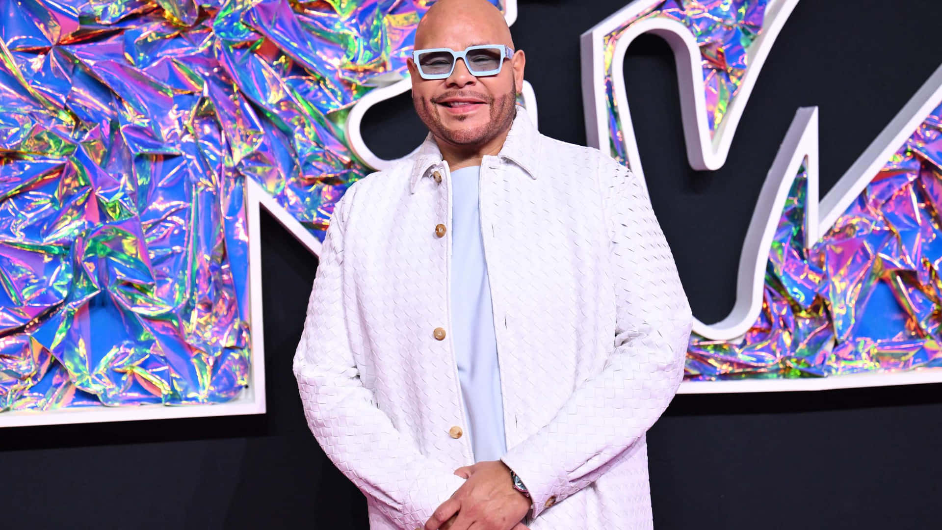Fat Joe White Outfit Event Wallpaper
