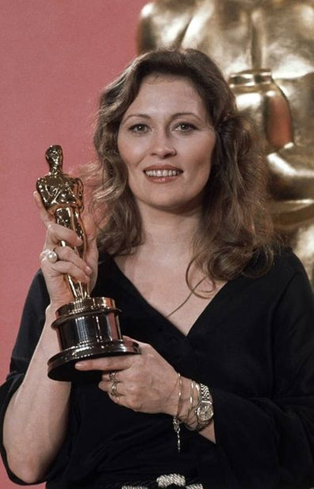 Fayedunaway Bästa Skådespelerska 1977 49:e Academy Awards. Wallpaper