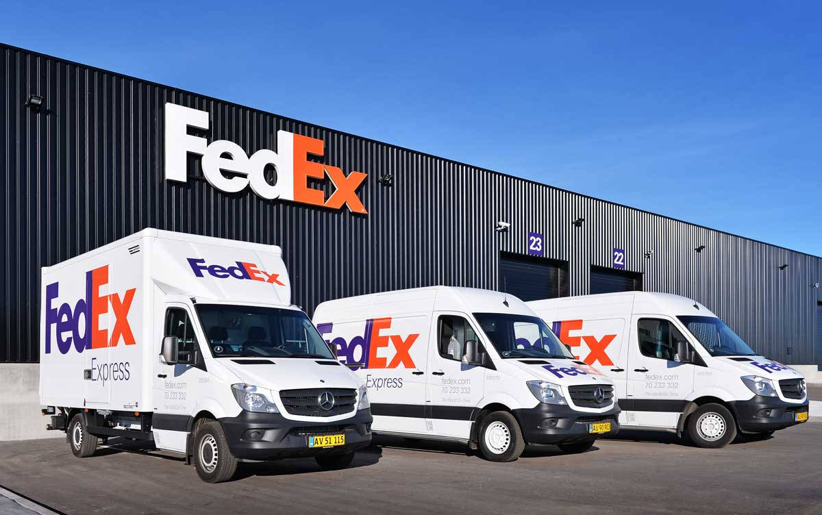 FedEx Delivery Service Vehicles Wallpaper