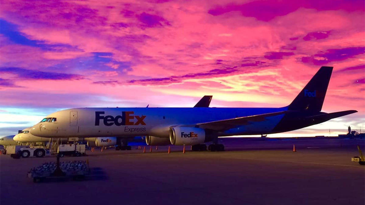 FedEx Tracking Aircraft Sunset Wallpaper