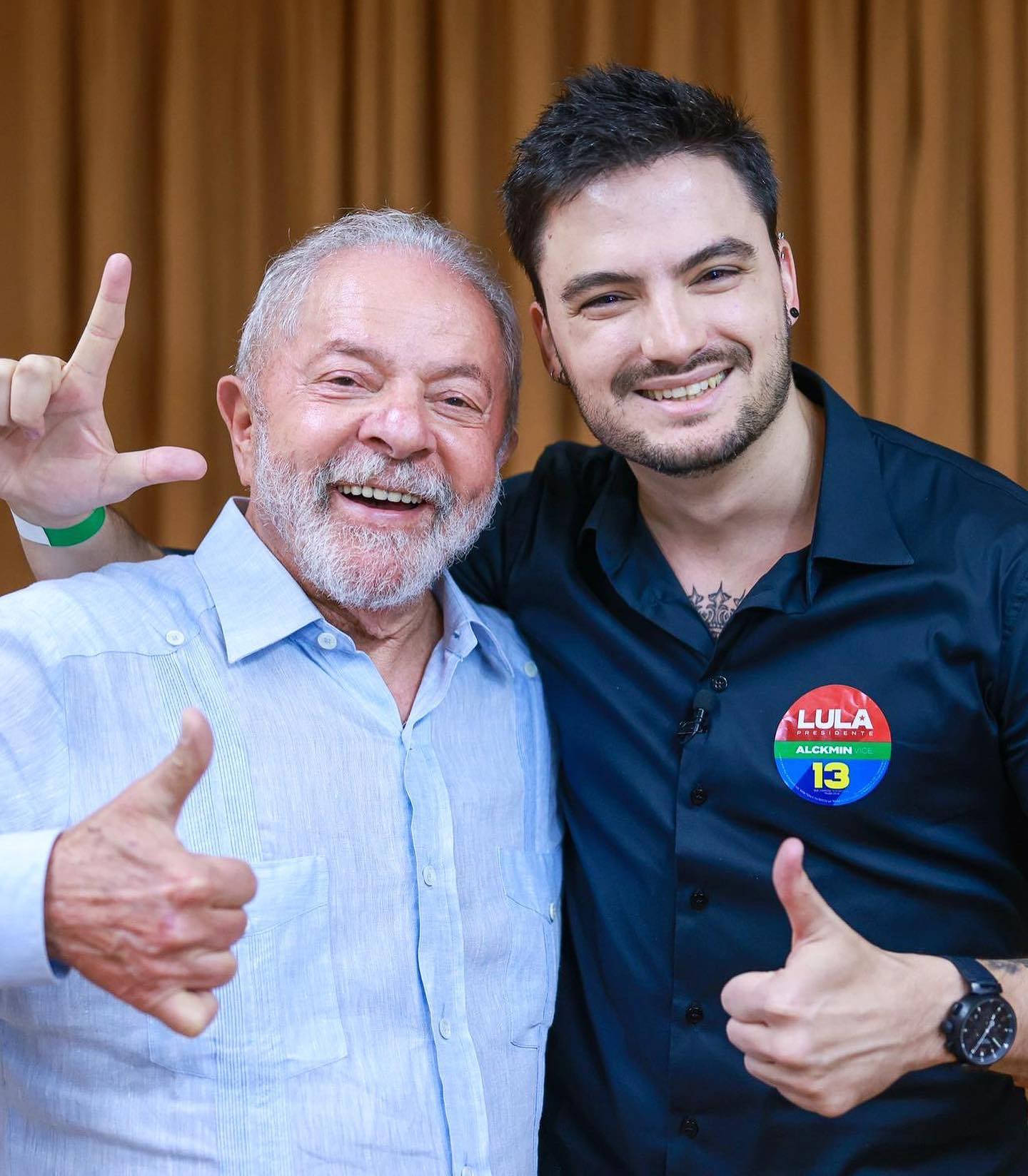 Felipe Neto And President Lula Background