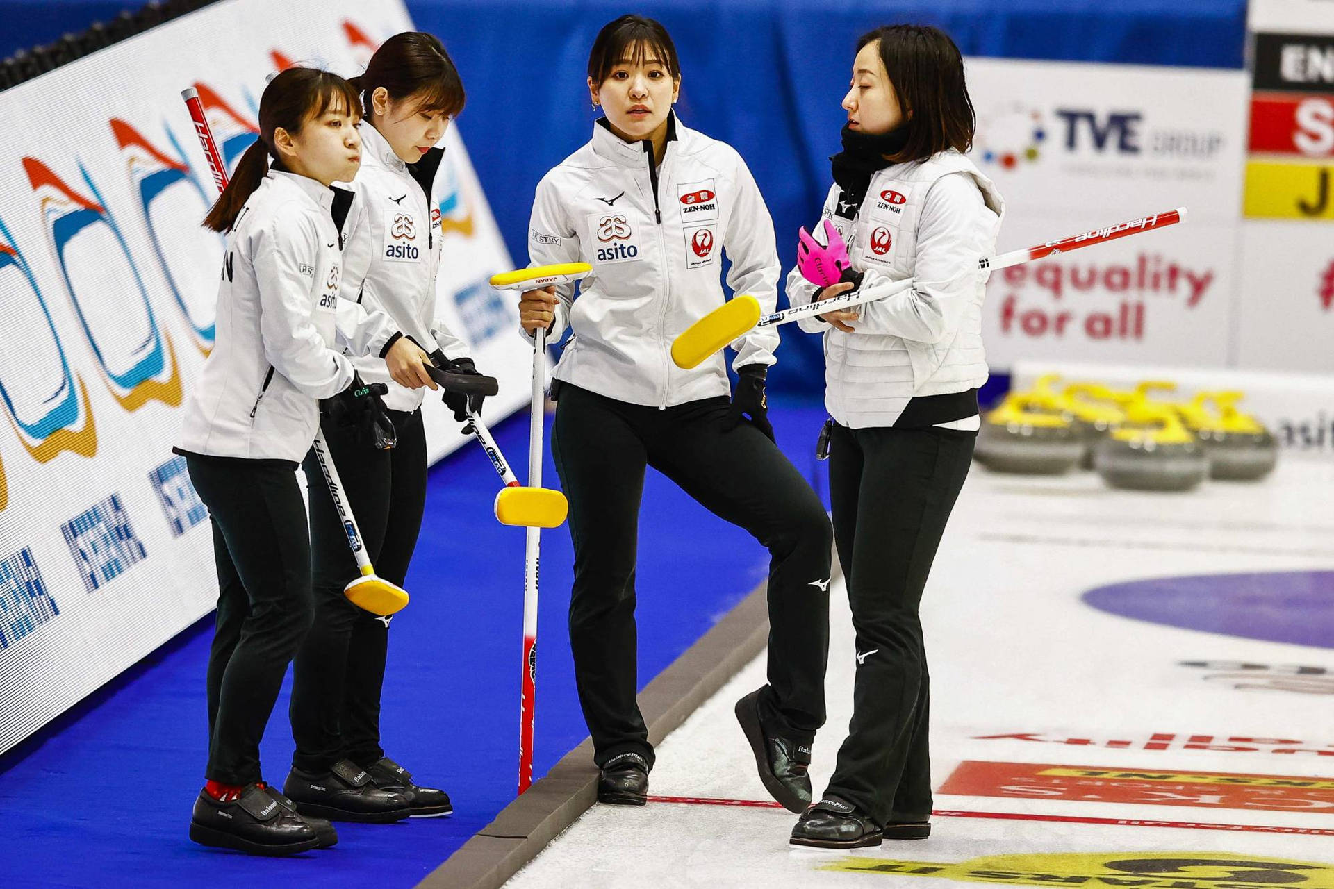 Kvindelige curling hold Wallpaper
