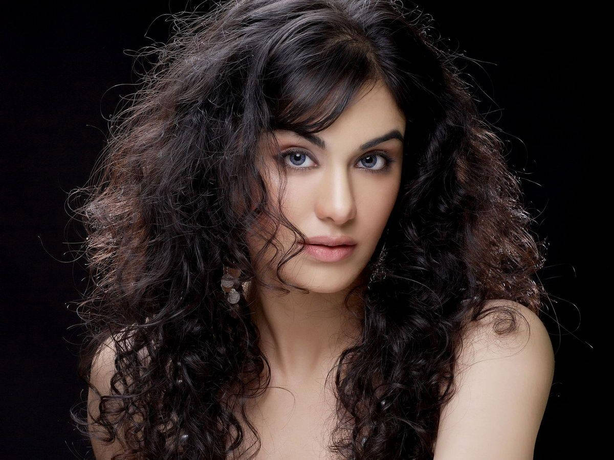 Kvindelig model og indiske skuespiller Adah Sharma HD tapet Wallpaper