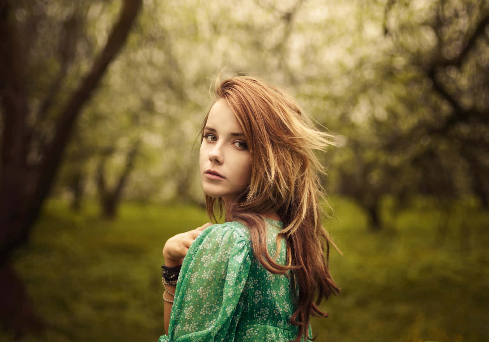 Female Floral Green Dress Picture