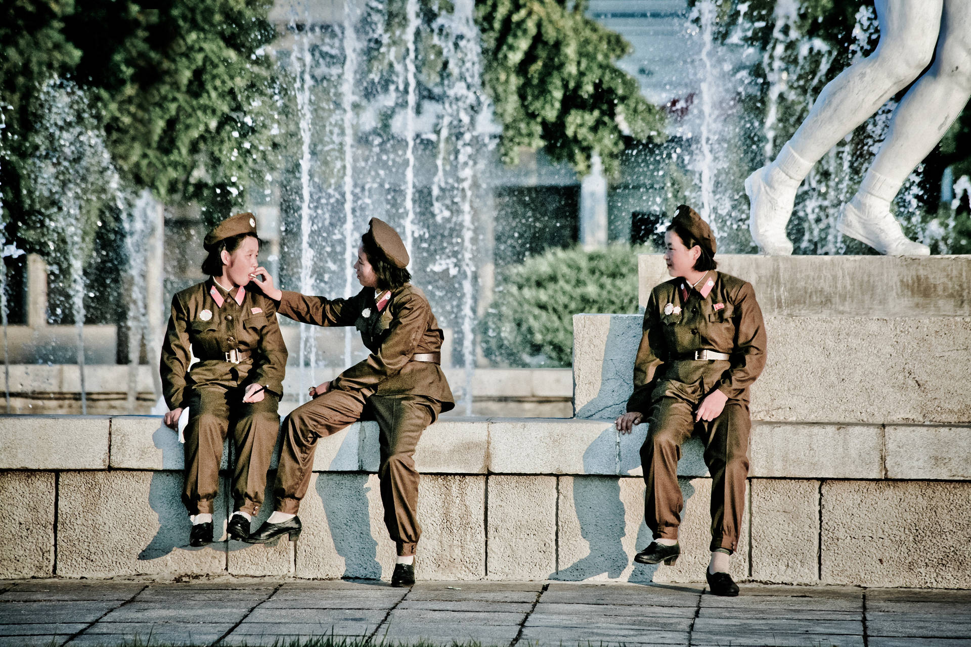 Kvinnligpolis I Pyongyang. Wallpaper
