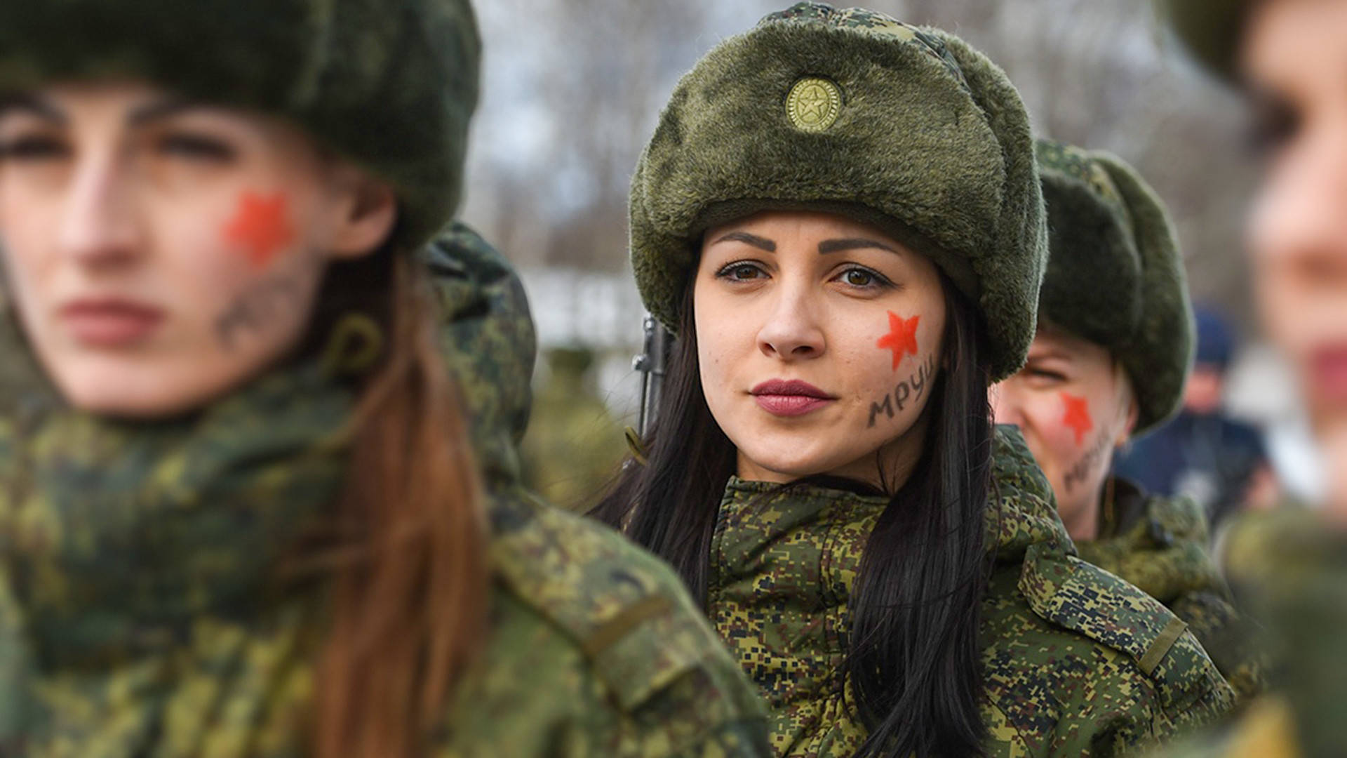 Female Soldier Russian Ukrainian War Wallpaper