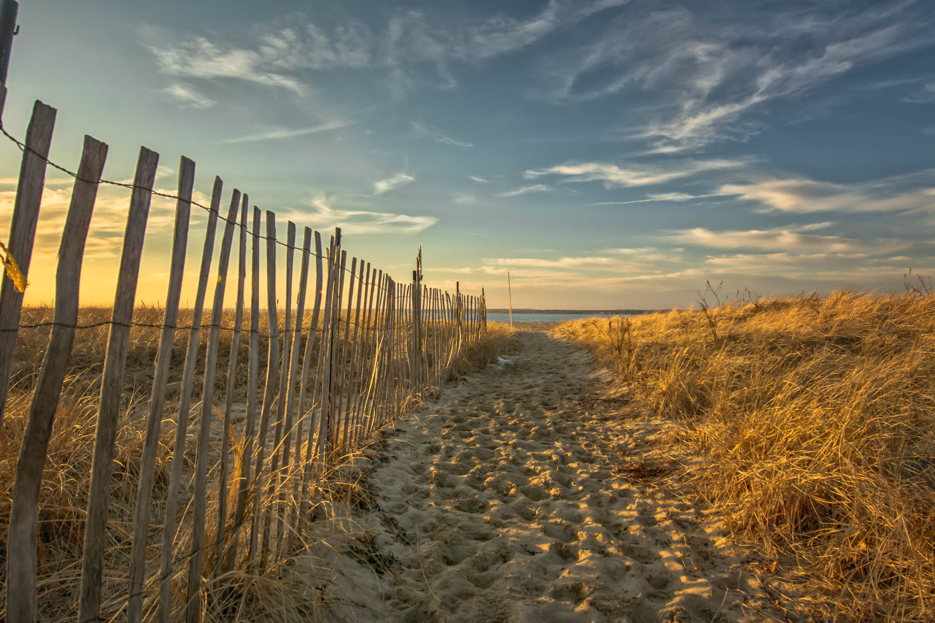 Fences And Sand In Rhode Island's Beach Wallpaper