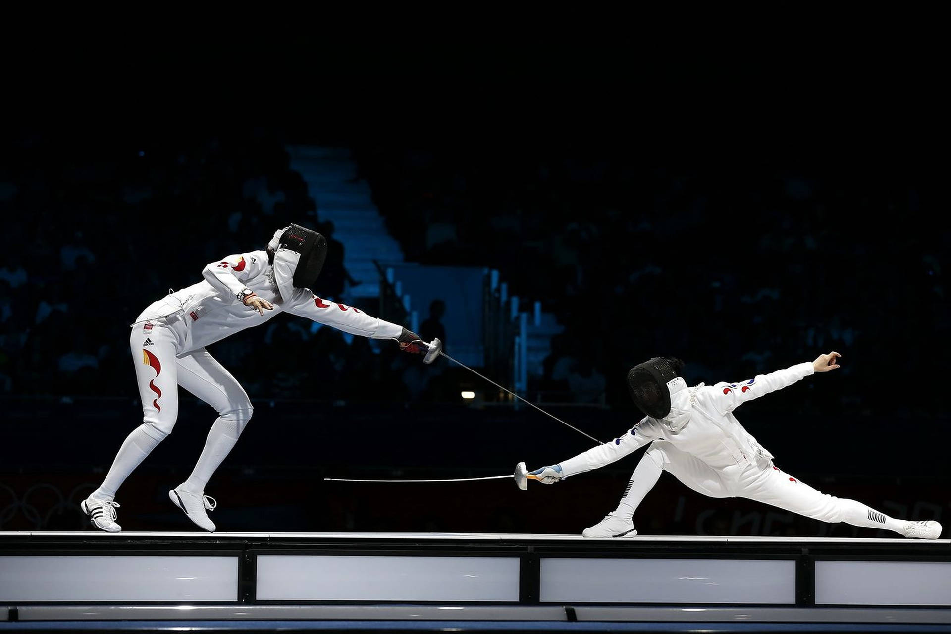 Fencing On Stage Wallpaper