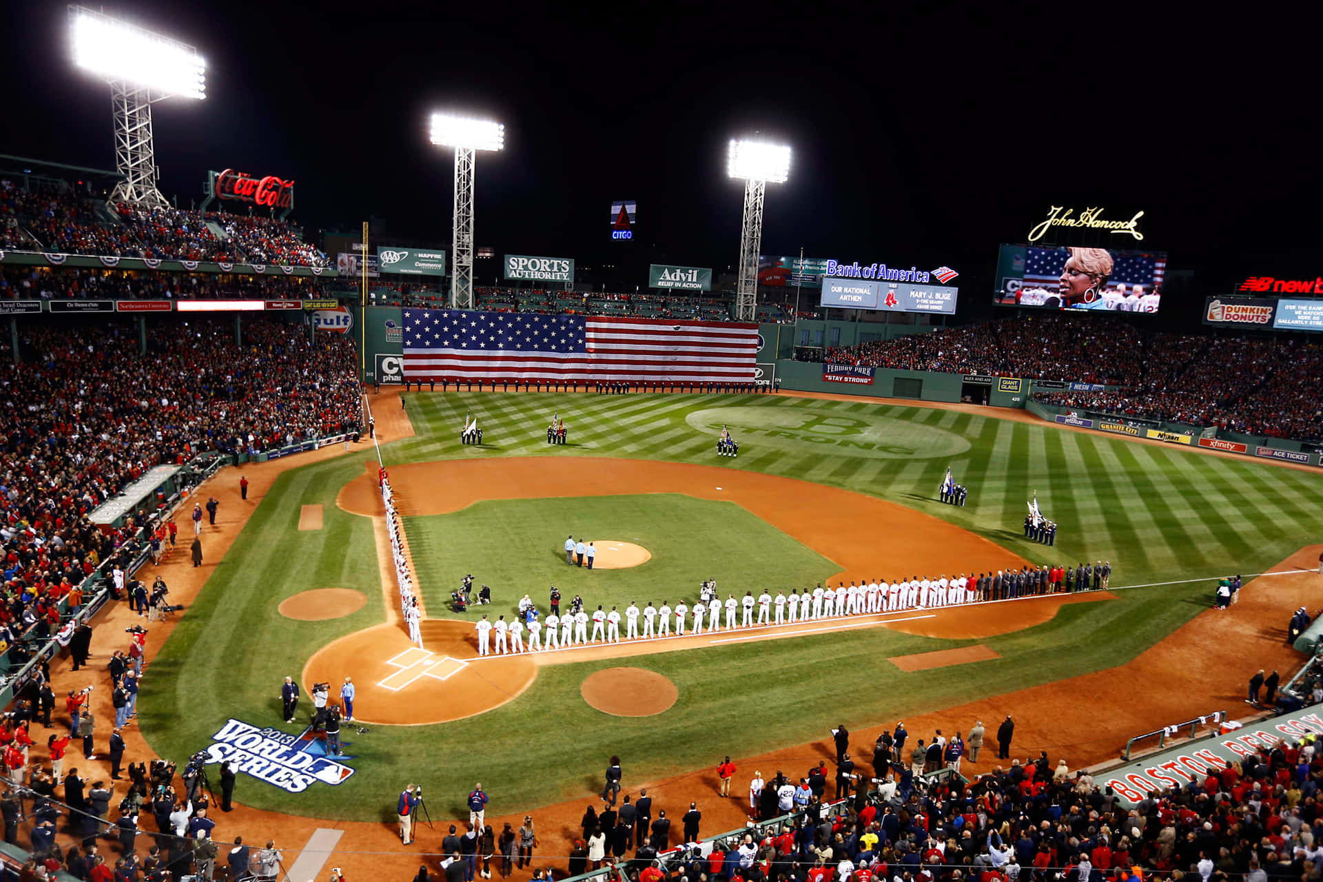 Take in the breathtaking views of the iconic Fenway Park. Wallpaper