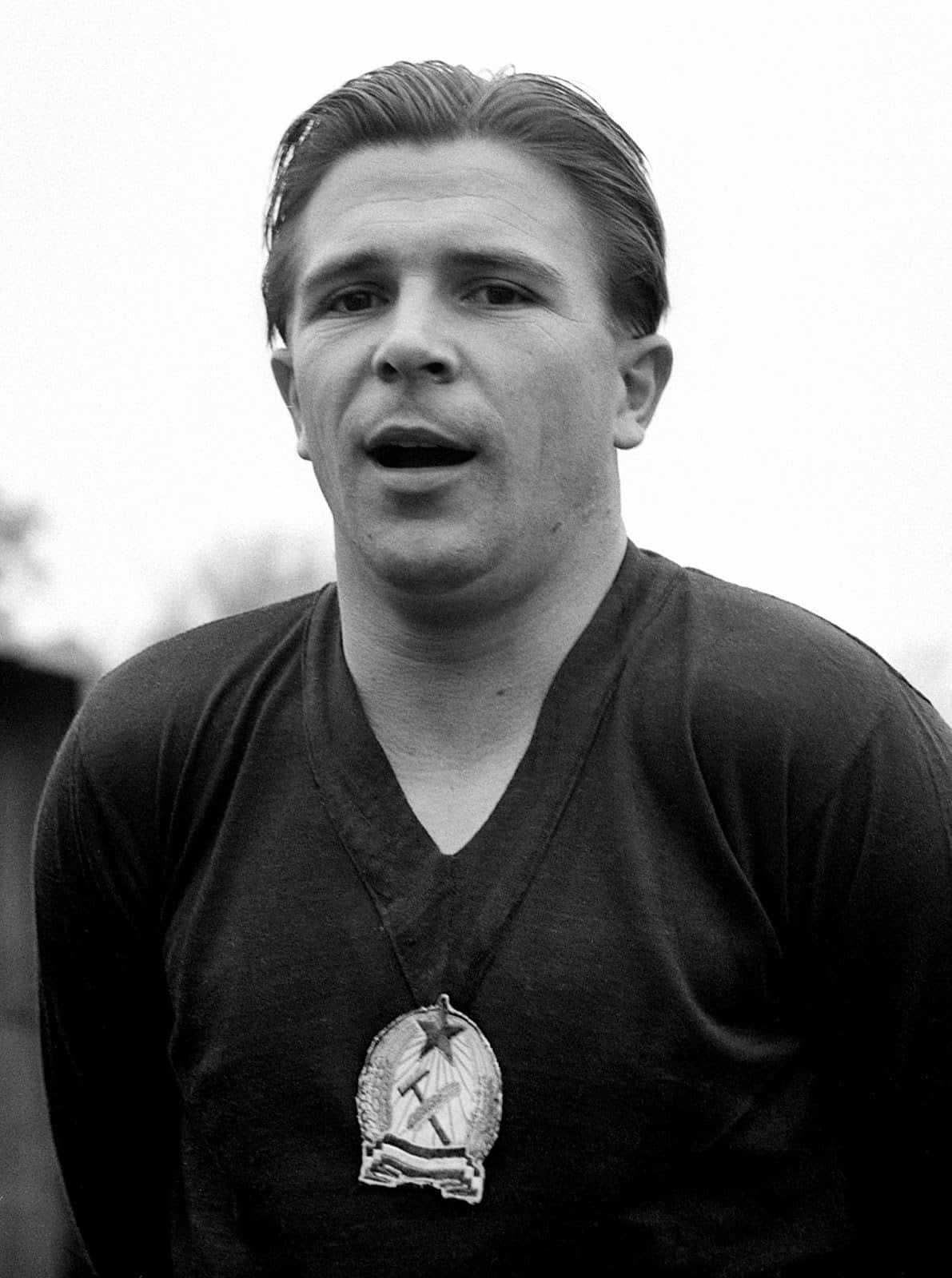 Ferencpuskás In Azione Durante La Coppa Del Mondo Del 1956 Sfondo