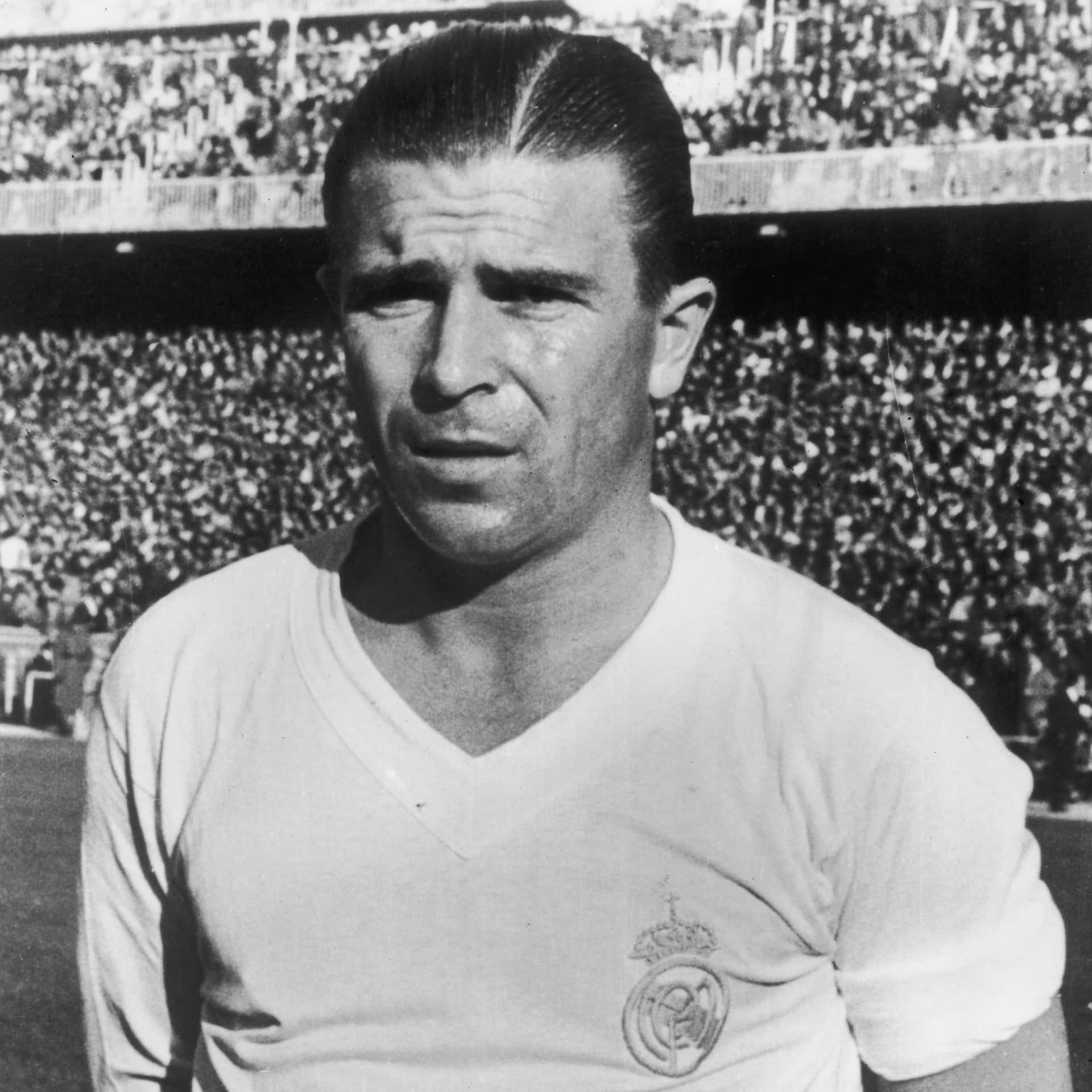 Ferenc Puskás i Real Madrid trøje tapet. Wallpaper