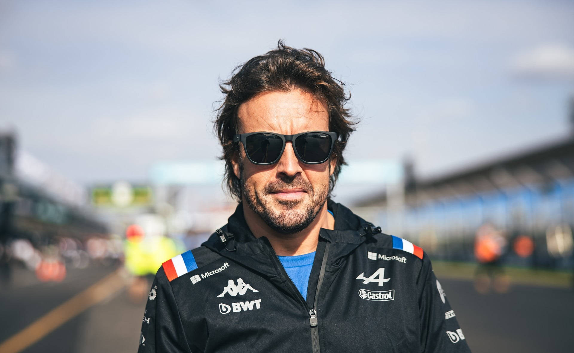 Fernando Alonso Wearing Black Sunglasses Wallpaper