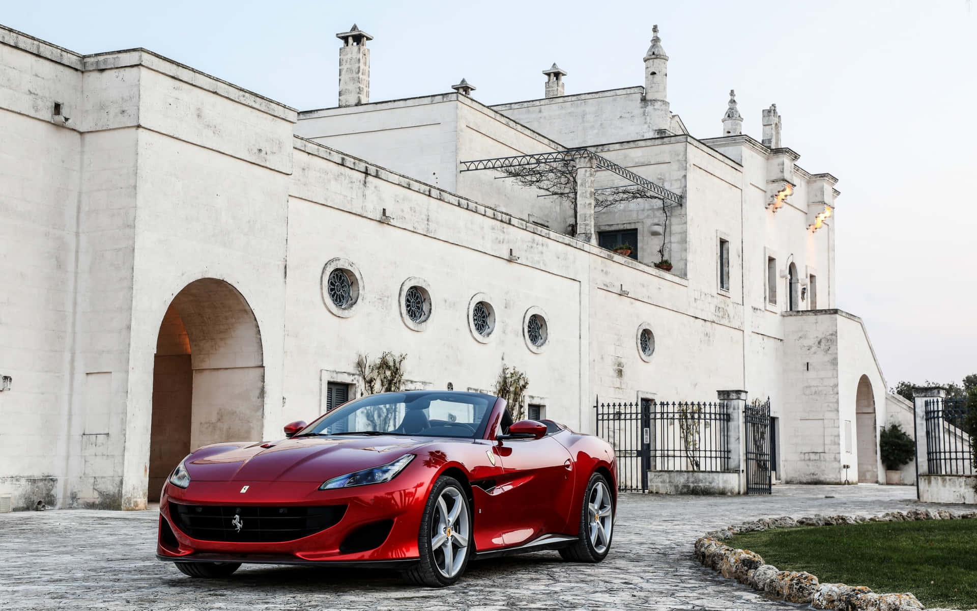 Adembenemende Ferrari Portofino In Actie Achtergrond