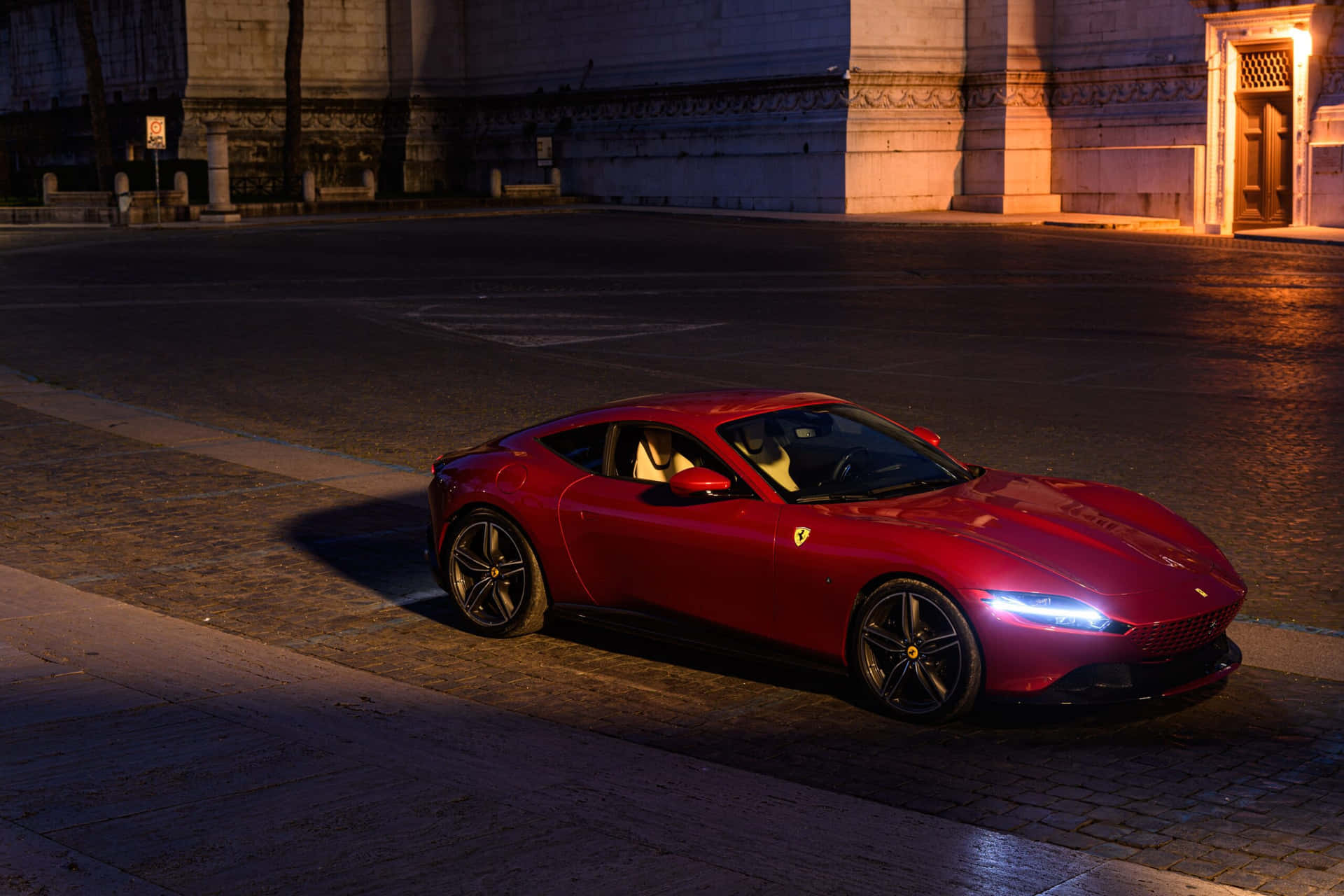 Sloganelegante Y Contemporáneo Ferrari Roma Fondo de pantalla