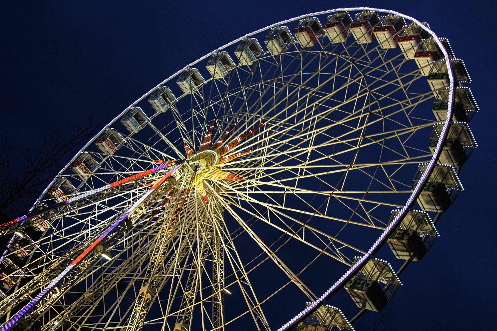 Ferris Wheel With Lights At Night Wallpaper