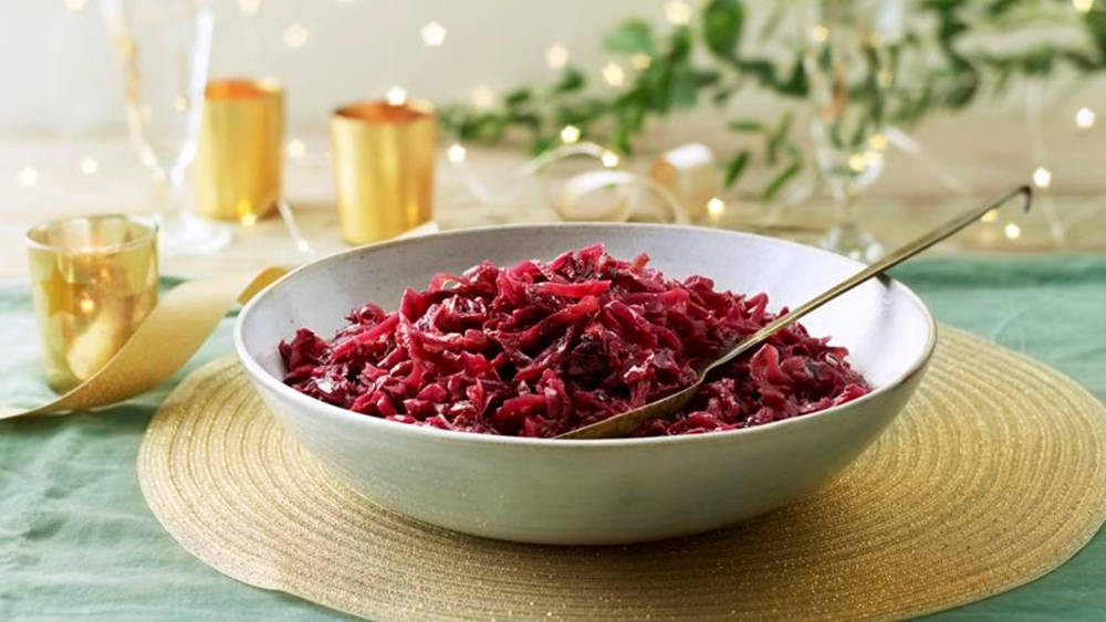 Festive Braised Red Cabbage Vegetable Dish Wallpaper