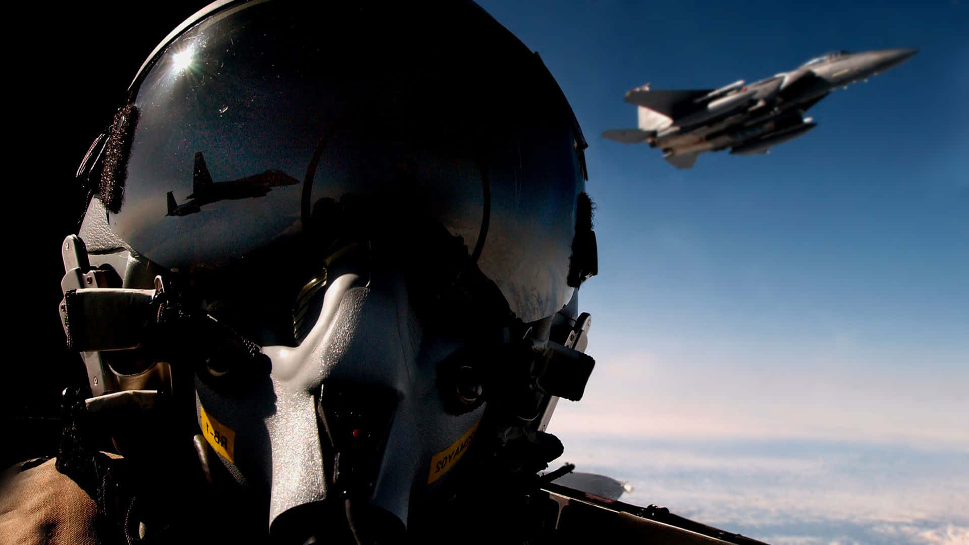 Fighter Pilot Stock Photo - Download Image Now - Air Force, Helmet, Work  Helmet - iStock