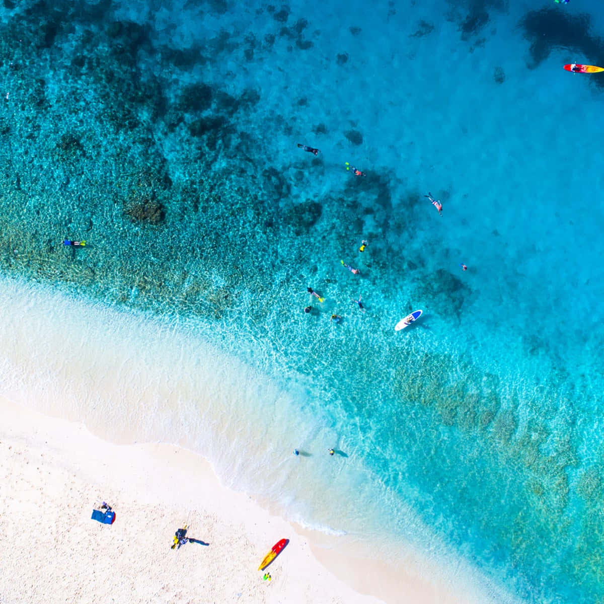 Tranquil Fiji Beach Paradise Wallpaper