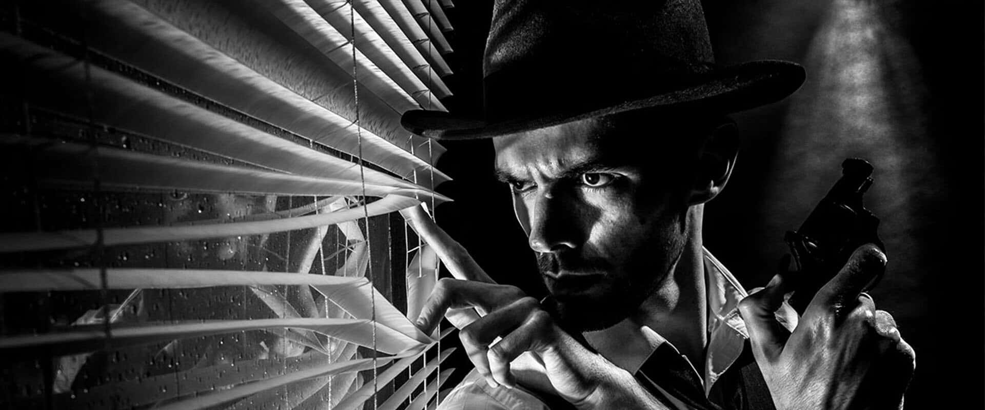 Mysterious Film Noir Detective Scene Wallpaper