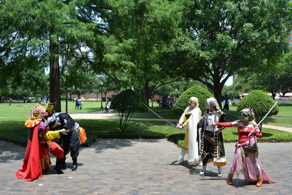 Cosplayers De Final Fantasy Dans Un Parc Fond d'écran