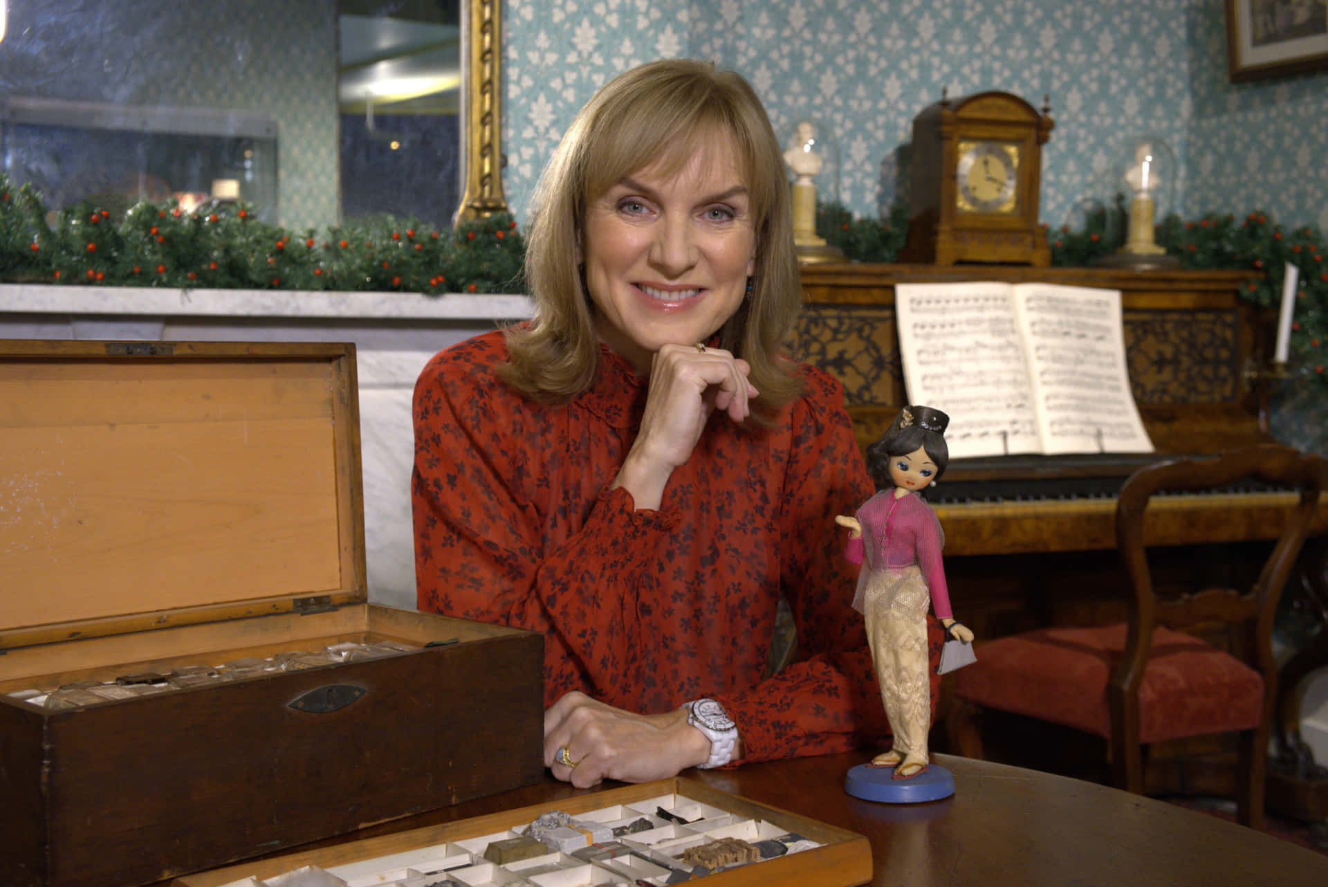 Caption: Fiona Bruce striking a pose during a photoshoot Wallpaper