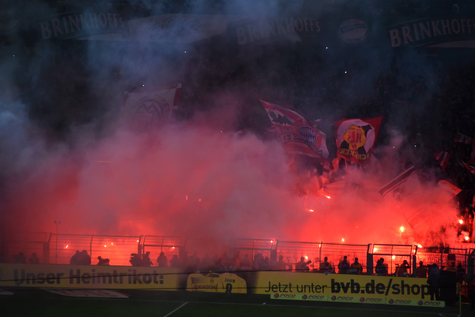 Fire Borussia Dortmund Banner Wallpaper