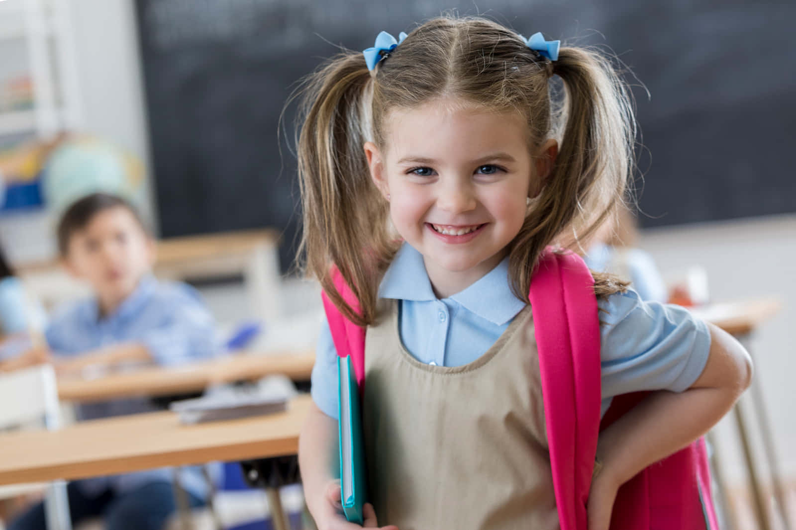 Excitation Du Premier Jour D'école Fond d'écran