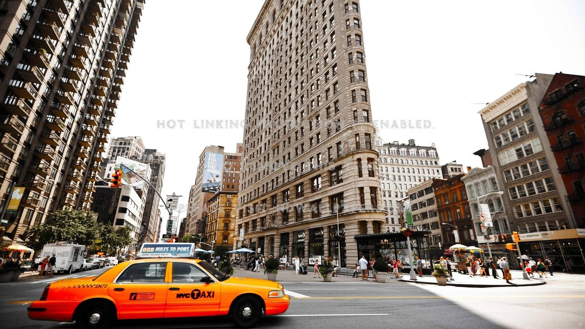 Flatiron Building Taxi Nearby Wallpaper