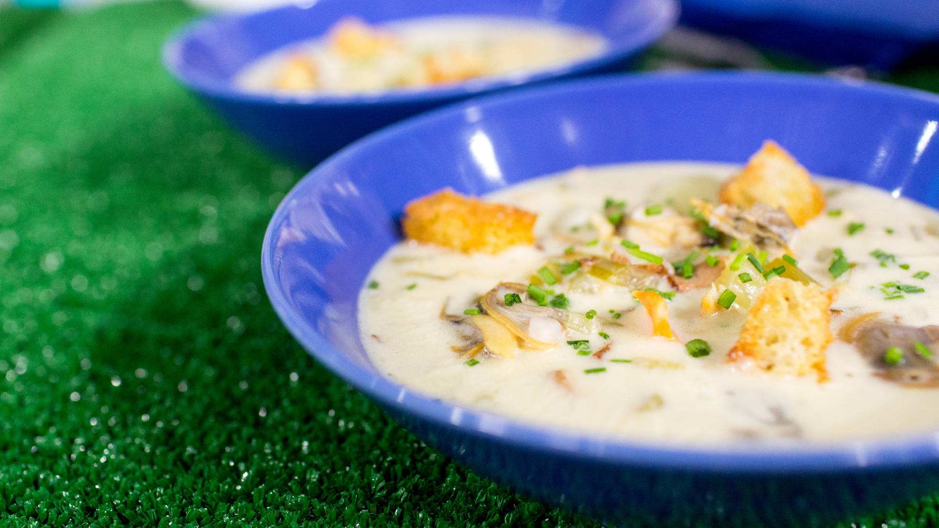 Flavorful New England Clam Chowder In A Bowl Wallpaper