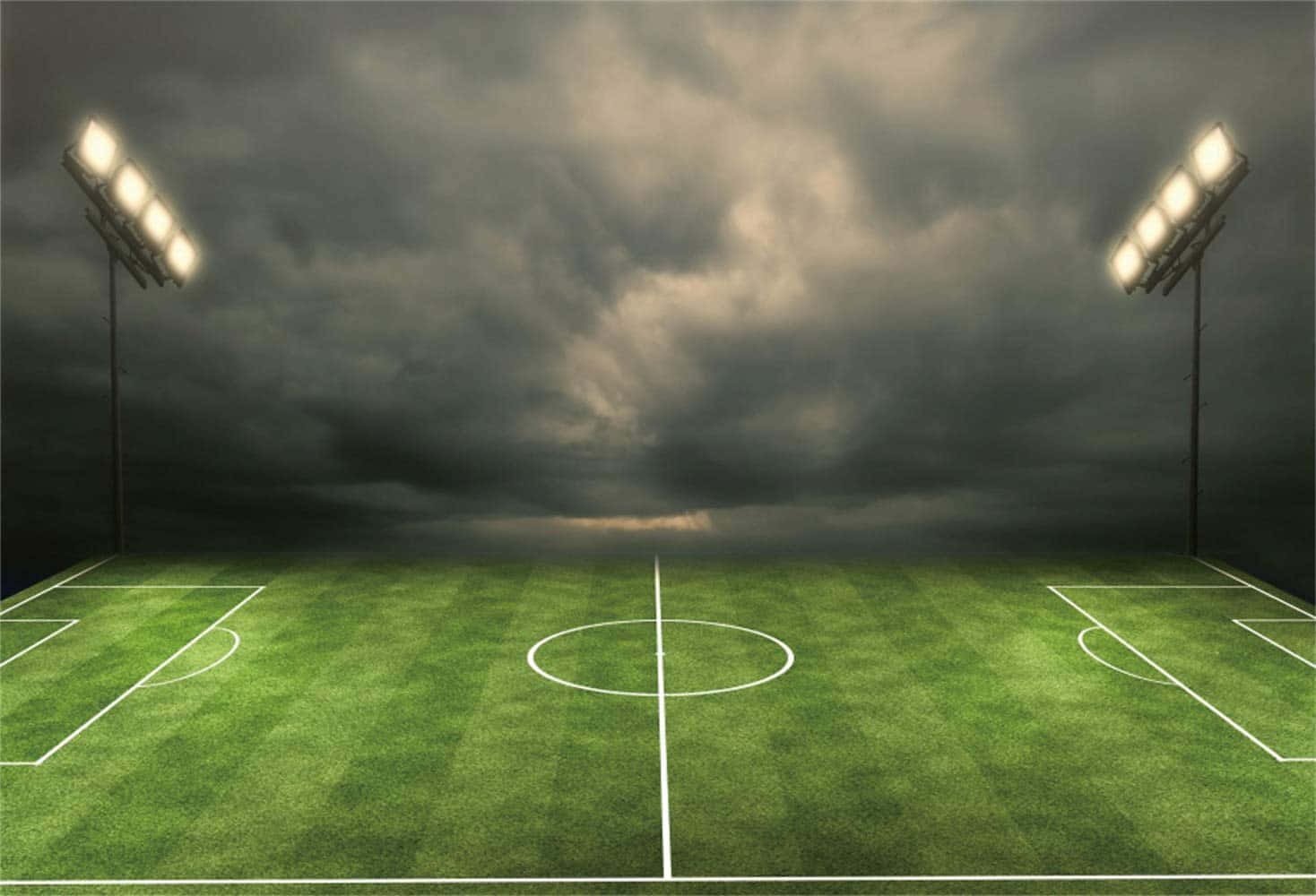 Verlicht Voetbalveld Stormachtige Lucht Achtergrond