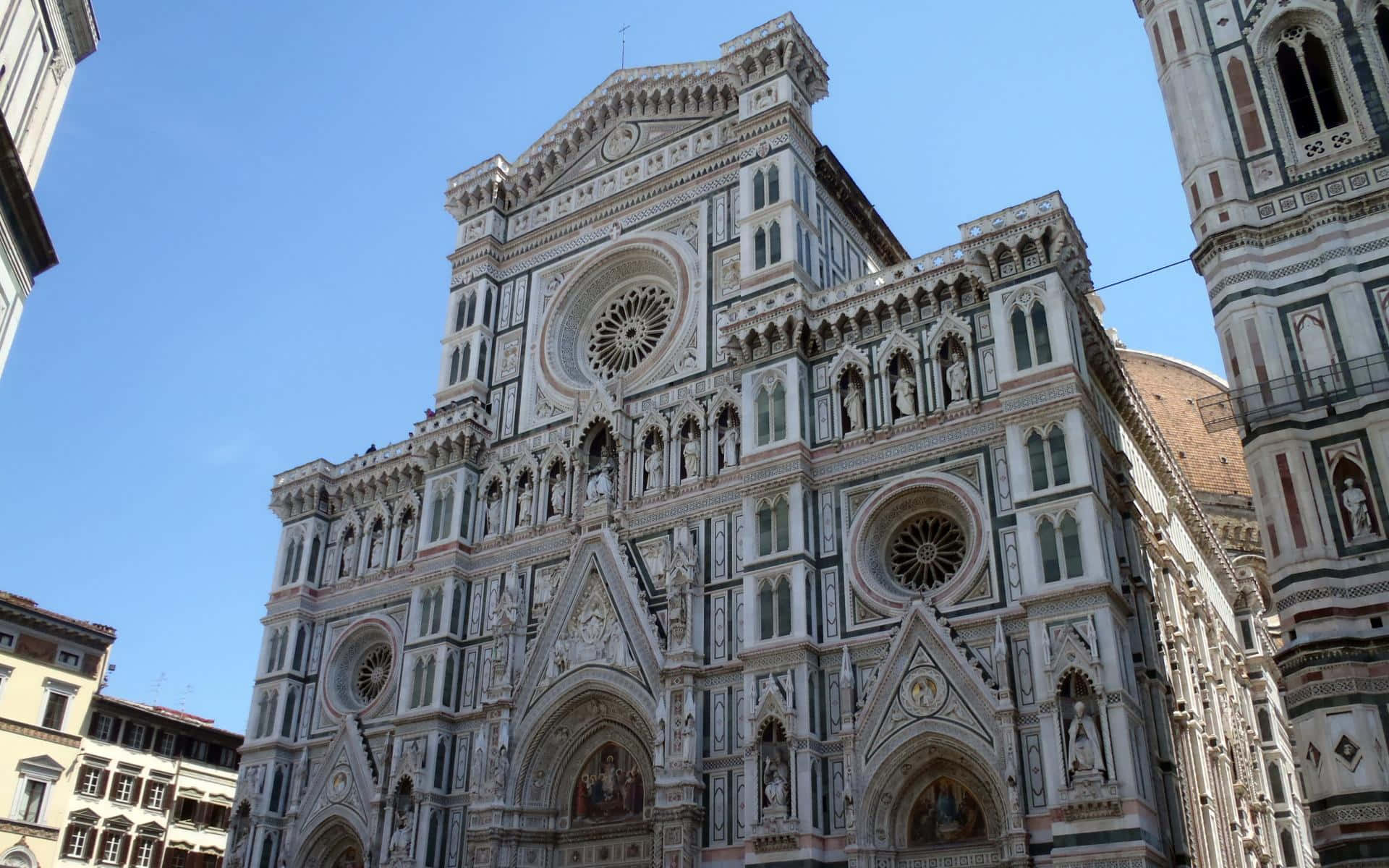 Vistafrontal De La Catedral De Florencia, Italia. Fondo de pantalla