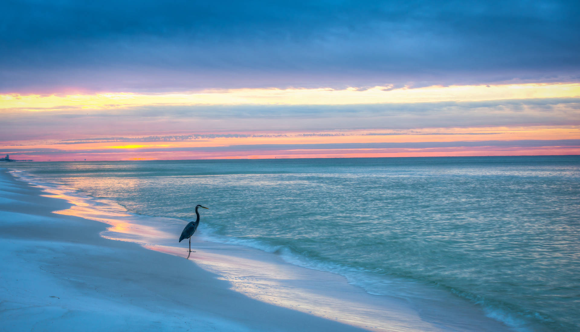 Florida Beach And A Lone Heron Wallpaper