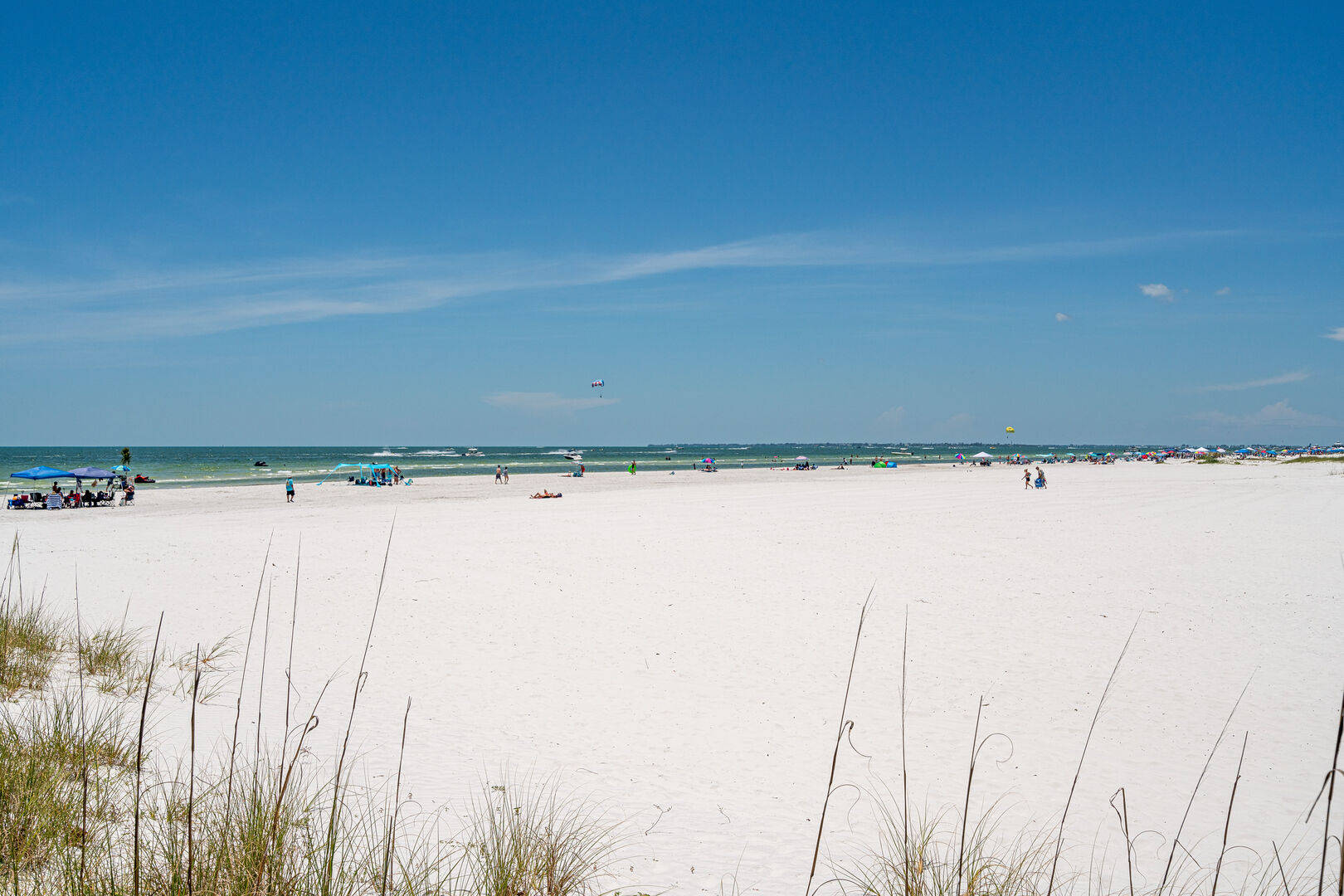 Florida Beach Vast White Sand Picture
