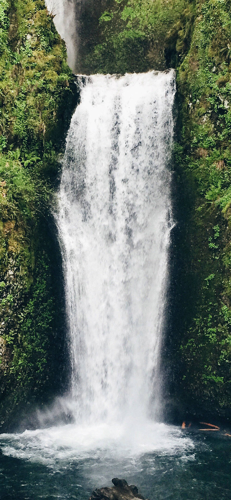 Flowing Waterfalls Wallpaper