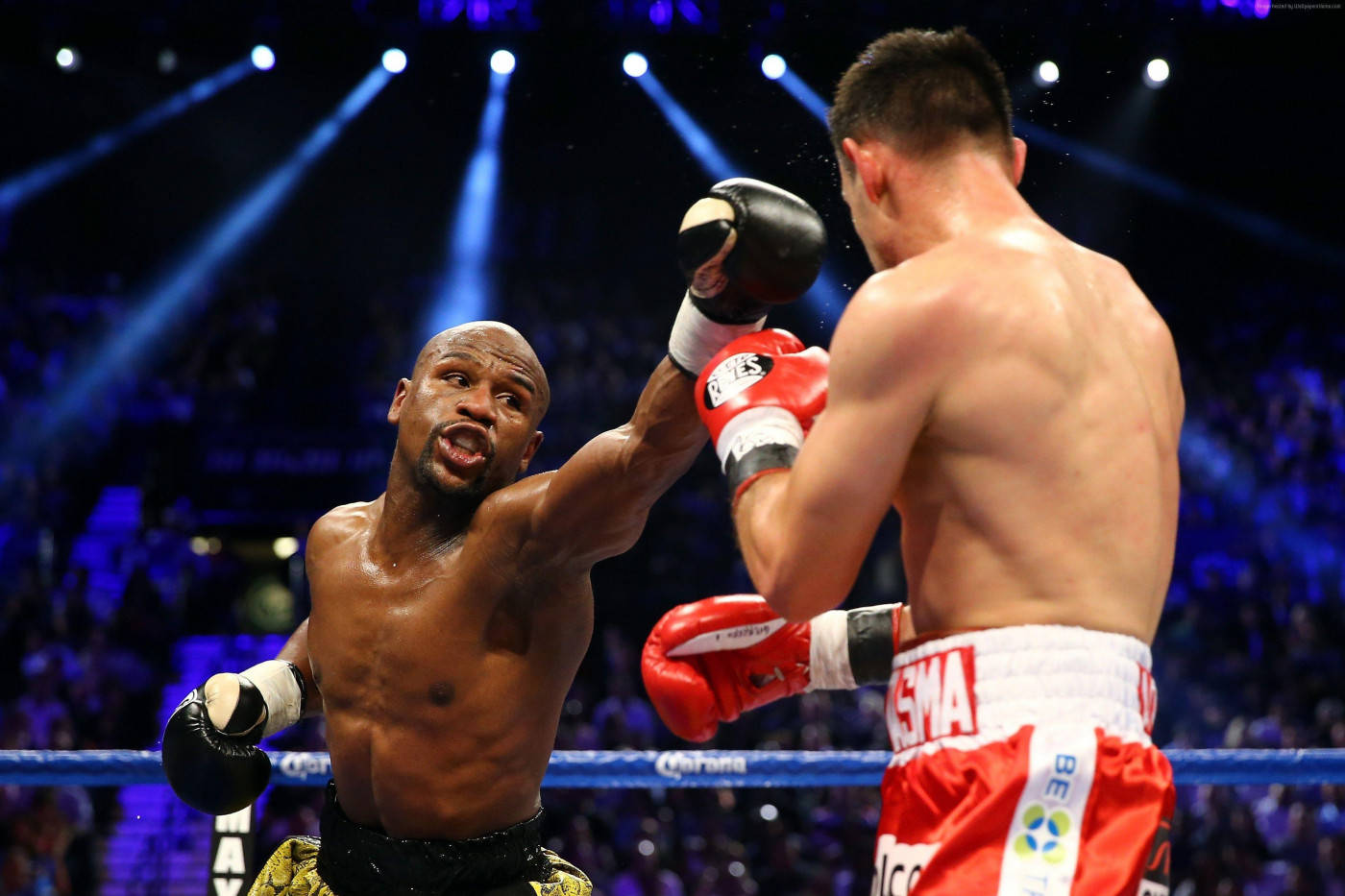 Floyd Mayweather Reaching Out To Jab Wallpaper