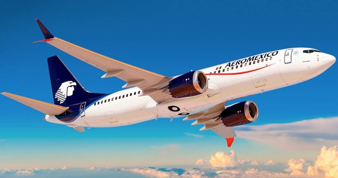 Flyvende Aeromexico Airline Passageren Fly i Himmelen Wallpaper