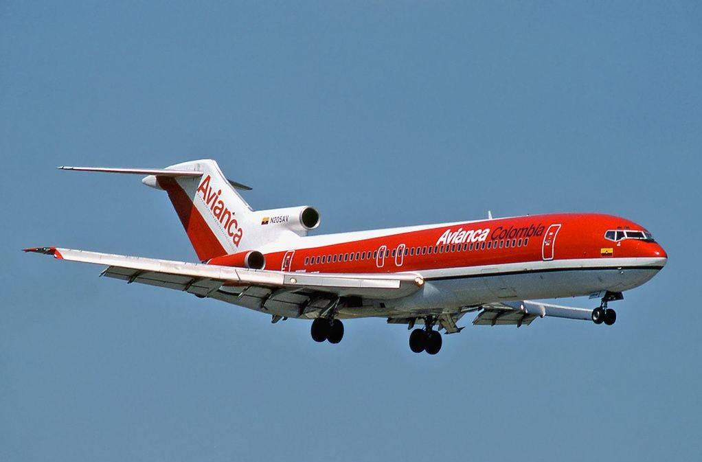 Volandocon L'aereo Boeing 727 Della Compagnia Aerea Avianca Sfondo