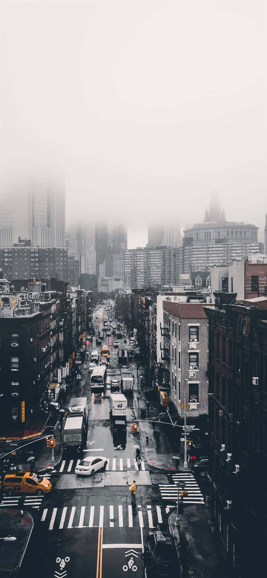 Foggy Aesthetic City Mobile Background