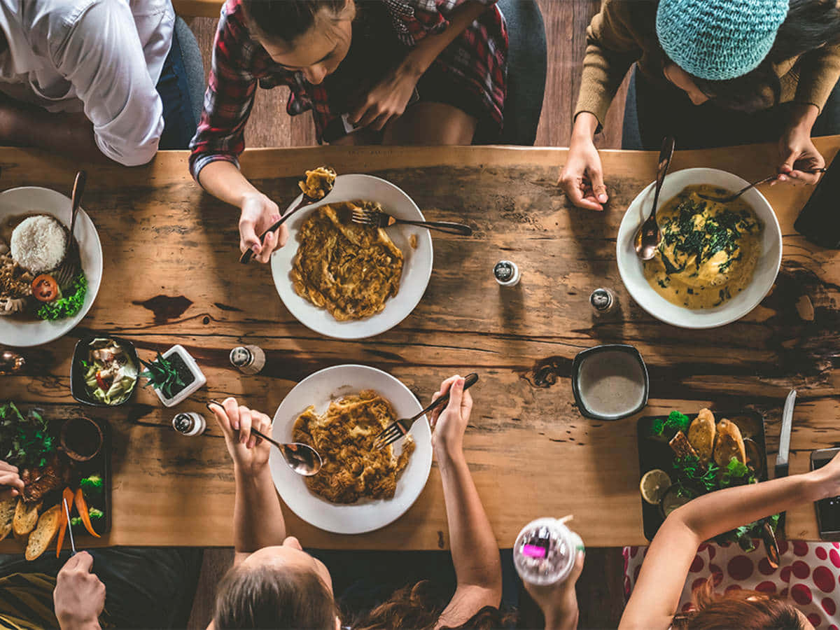 Heerlijk Eten En Drinken Om De Smaakpapillen Te Prikkelen. Achtergrond