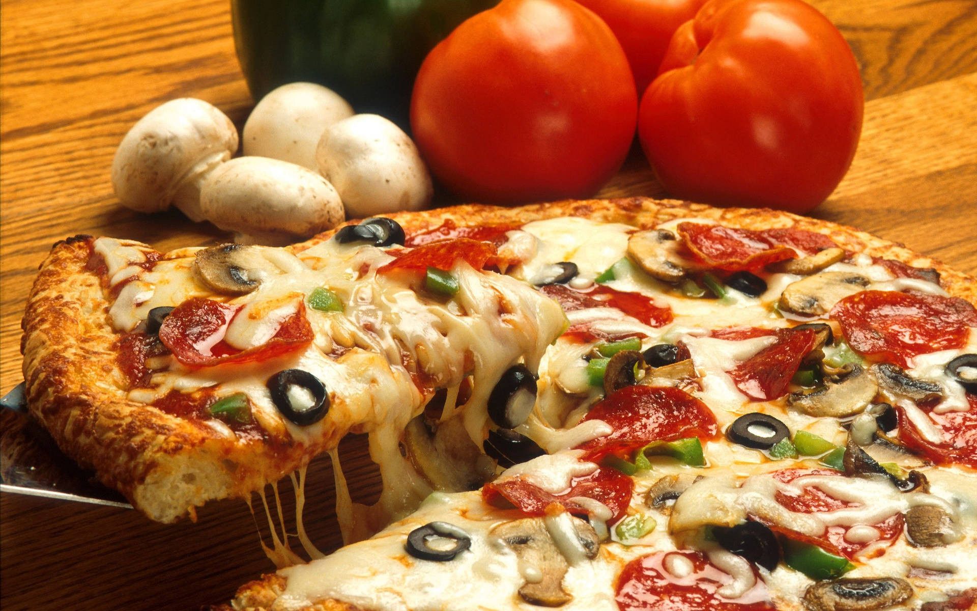 Food Photography Pepperoni Supreme Pizza Wallpaper