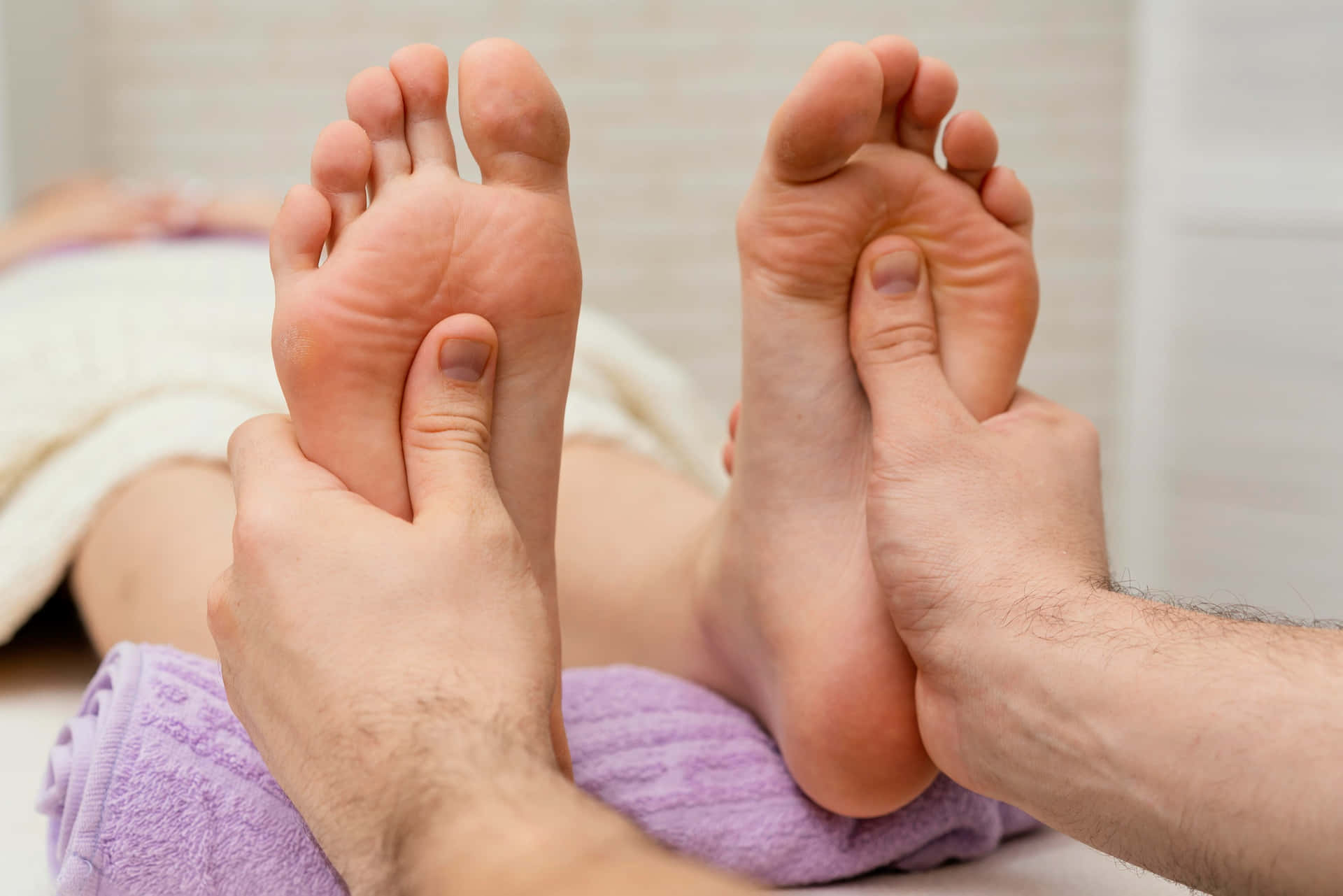 Foot Sole Massage Wallpaper
