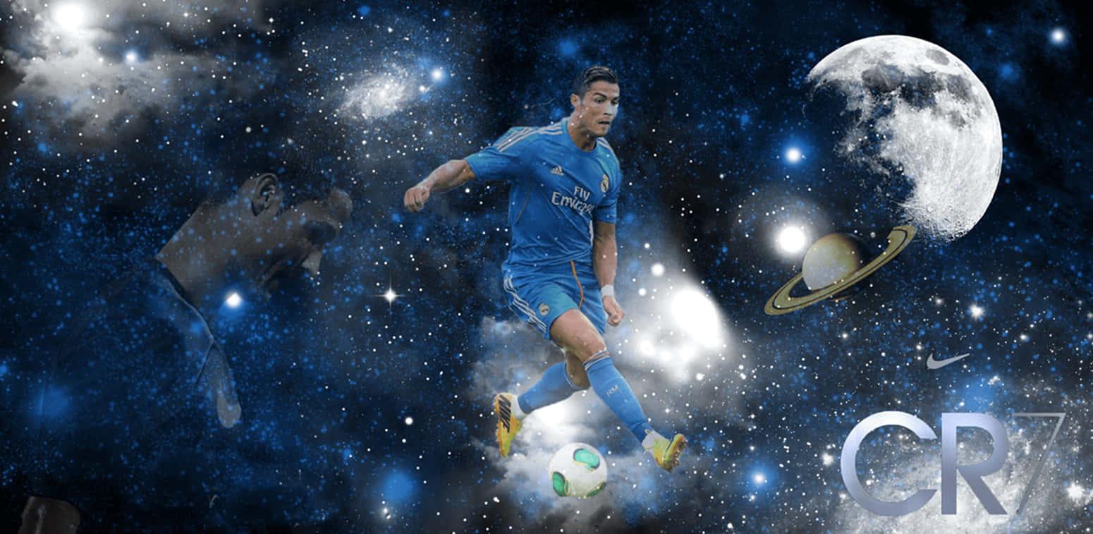 Posterdel Calcio Con Cristiano Ronaldo Della Squadra Football Galaxy Sfondo