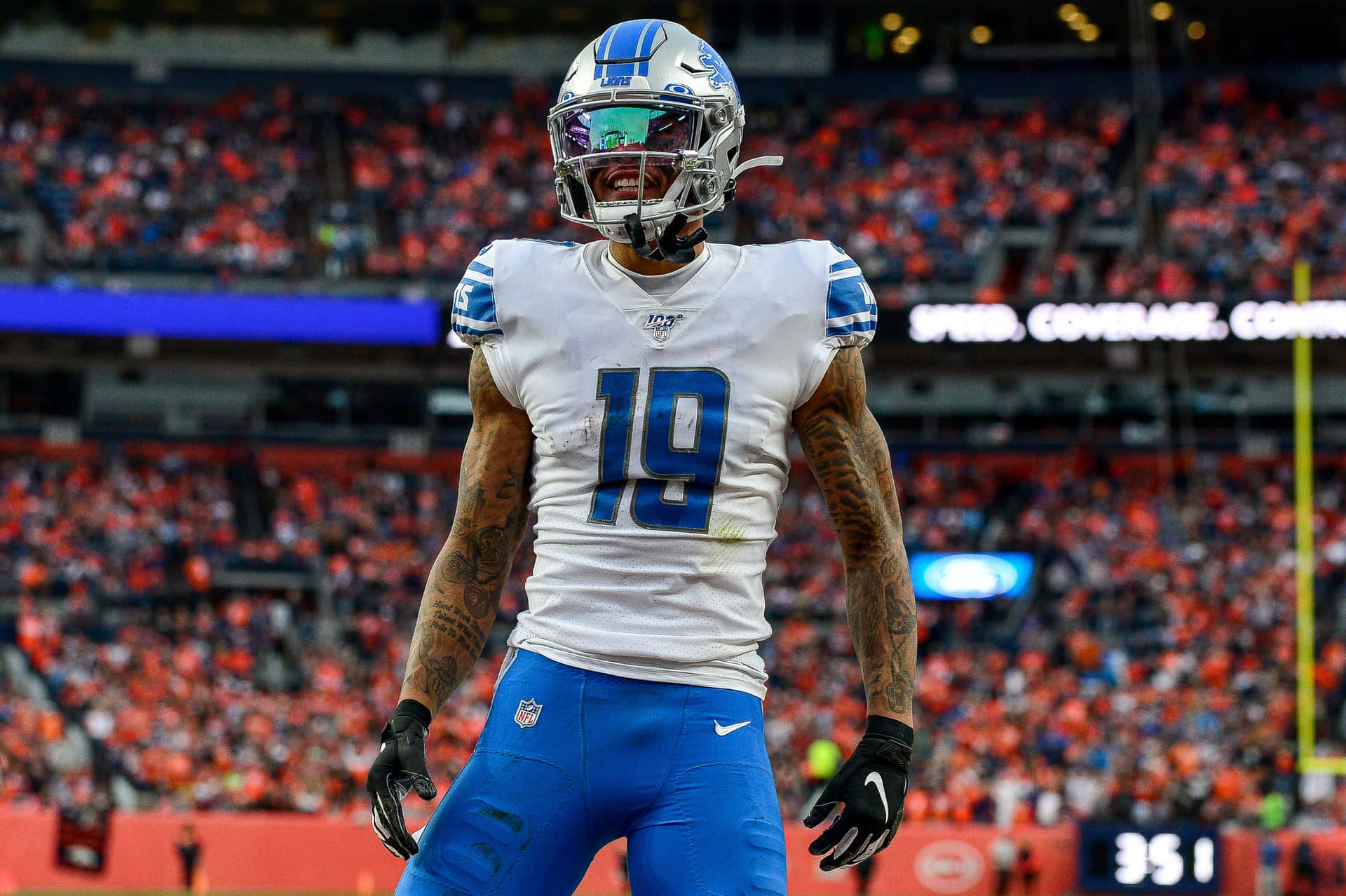 Football Game Player Kenny Golladay Wallpaper