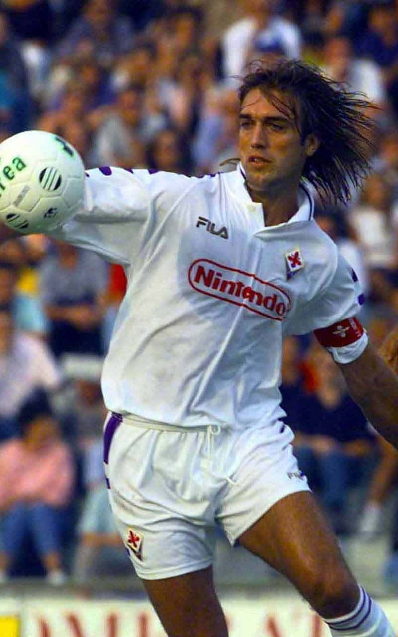 Jugadorde Fútbol Gabriel Batistuta De La Fiorentina Fondo de pantalla