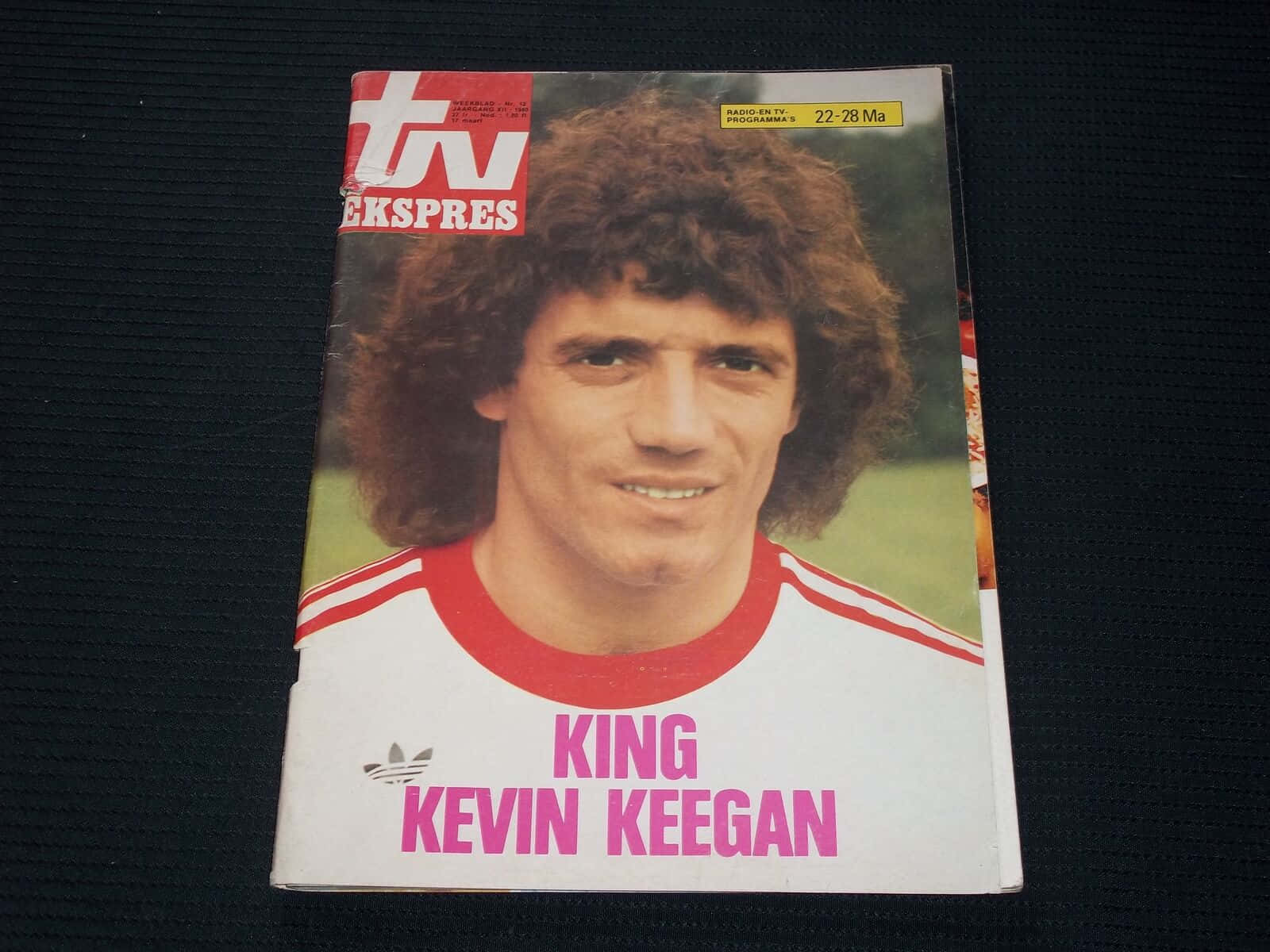 Football Player Kevin Keegan Magazine Cover Wallpaper